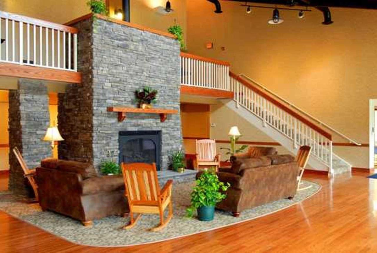 Chief Logan Lodge Hotel & Conference Exteriör bild